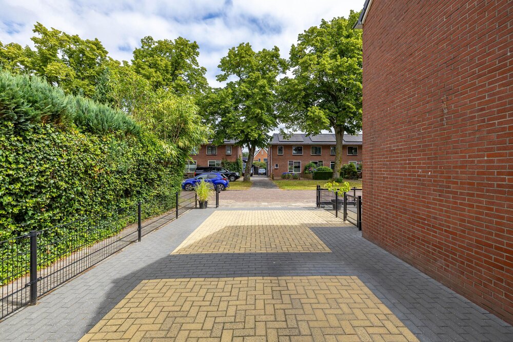 Violenstraat 64, 9404 SV Assen - € 350.000 k.k. - Boekholt & partners makelaars Assen