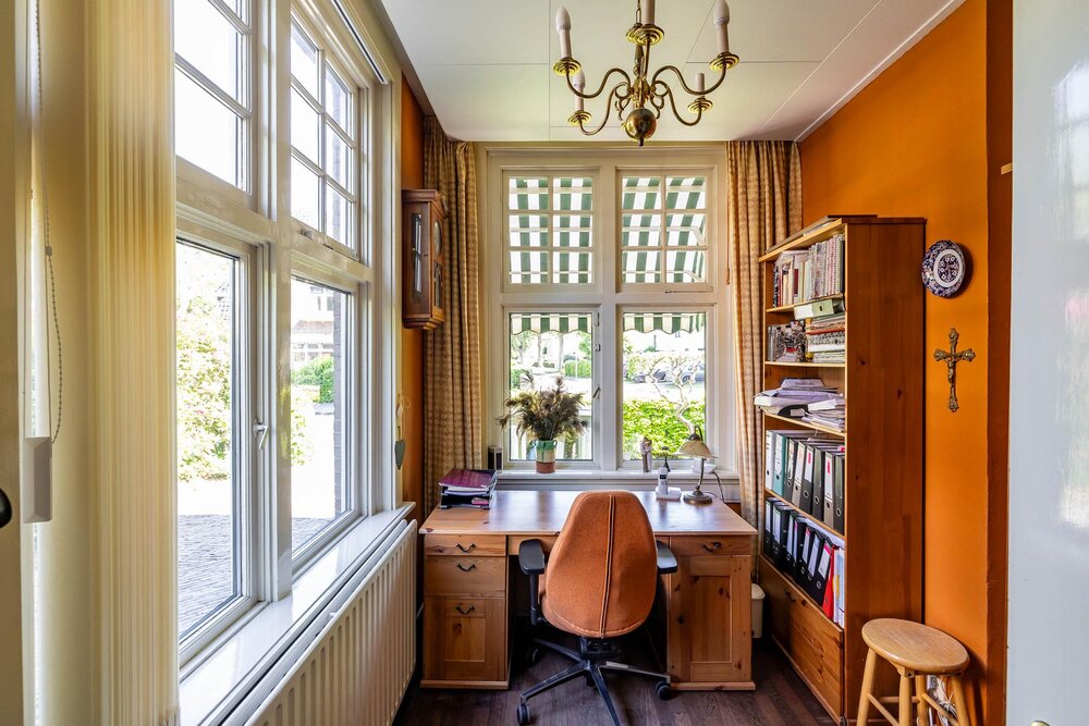 Iepenlaan 10, 9401 LT Assen - € 1.125.000 k.k. - Boekholt & partners makelaars Assen