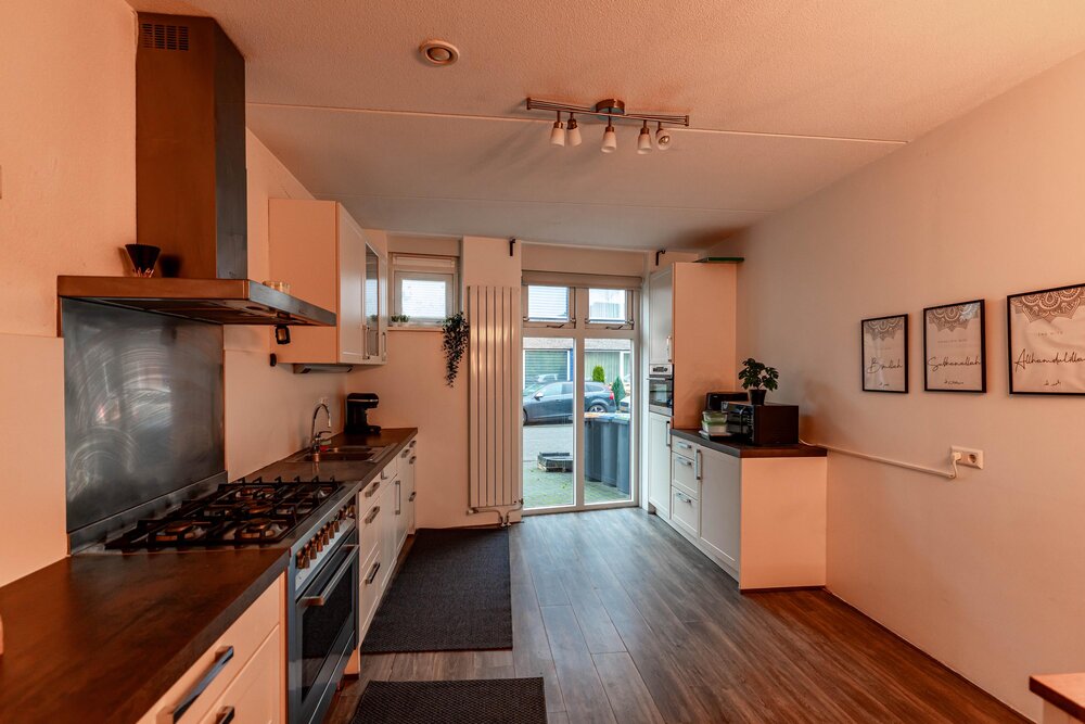 Boslelie 27, 9408 LT Assen - € 395.000 k.k. - Boekholt & partners makelaars Assen