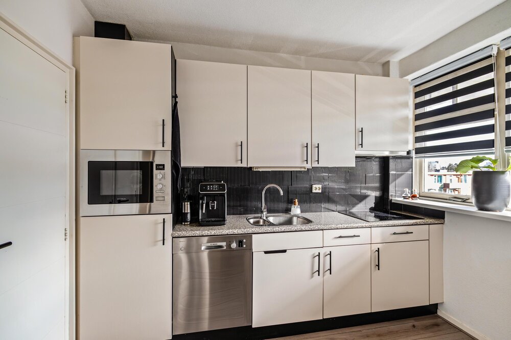 Mr. P.J. Troelstralaan 297, 9406 BB Assen - € 219.500 k.k. - Boekholt & partners makelaars Assen